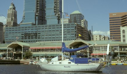 Baltimore Harbour where I met Dick and Lillian